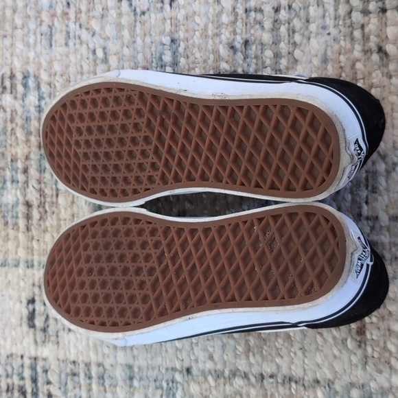 Black vans - Picture 4 of 5